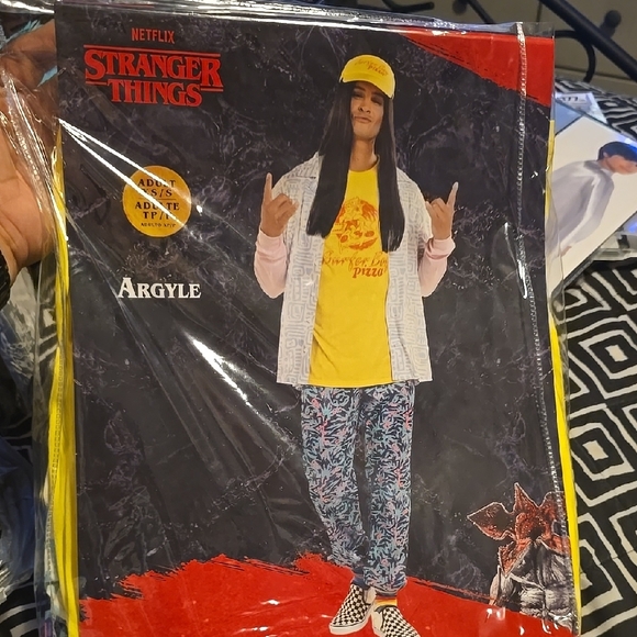 Stranger Things Argyle Costume - Picture 1 of 5